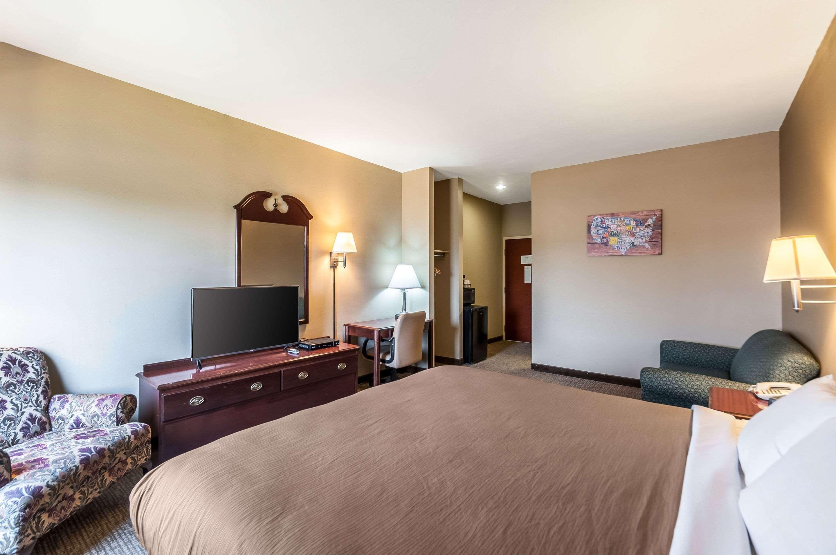 Econo Lodge Inn & Suites Middletown Esterno foto