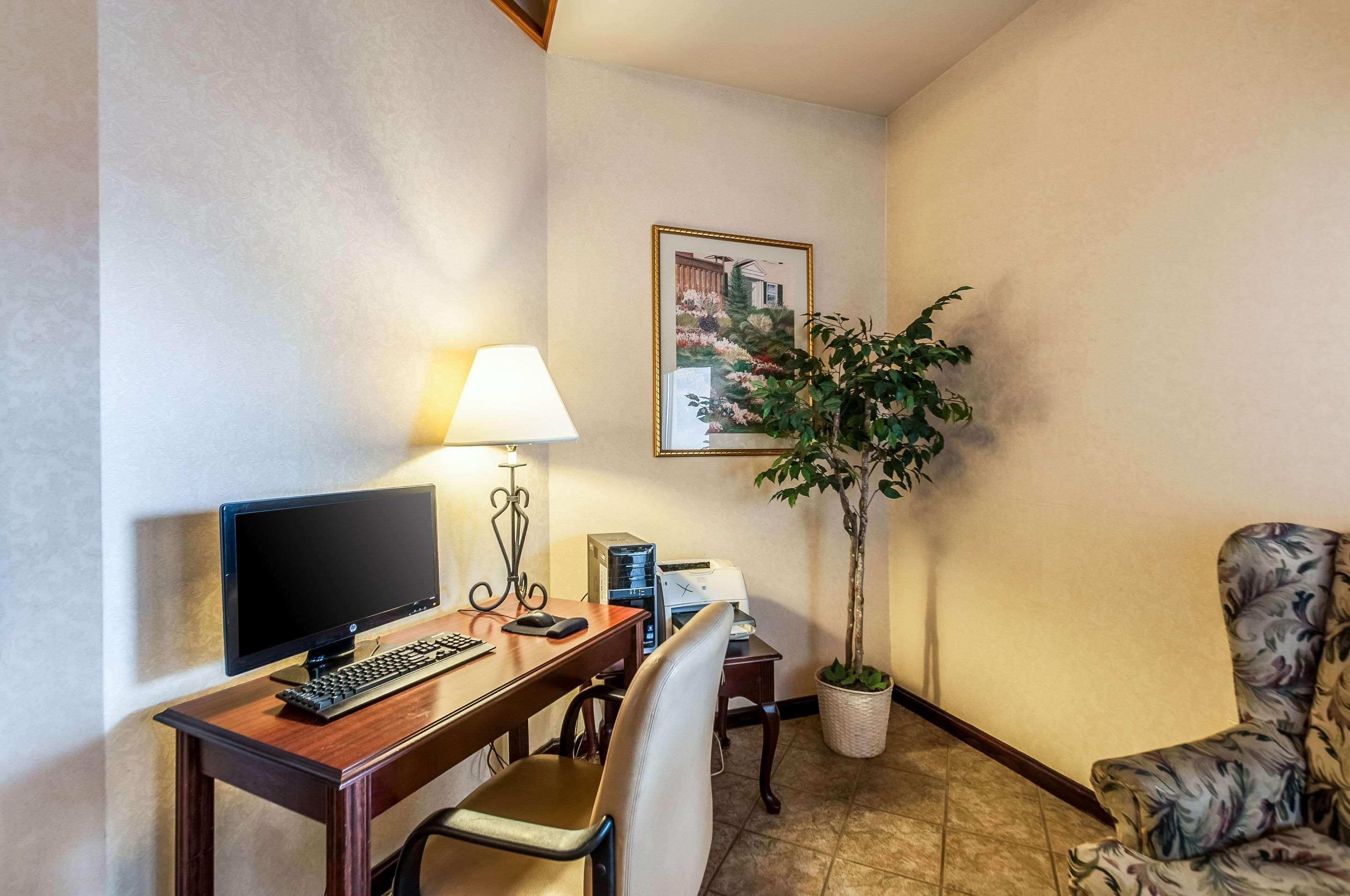 Econo Lodge Inn & Suites Middletown Esterno foto