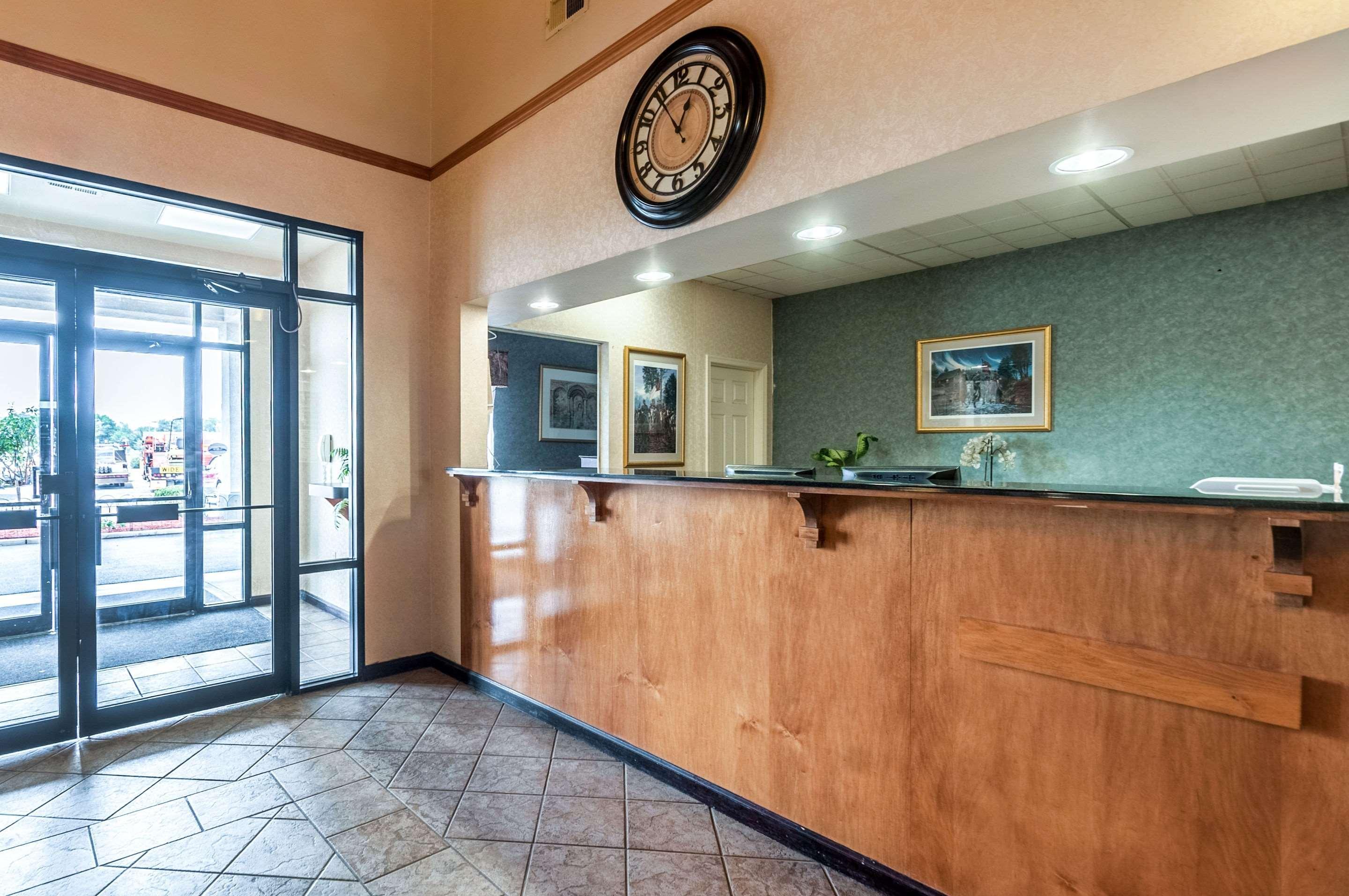 Econo Lodge Inn & Suites Middletown Esterno foto