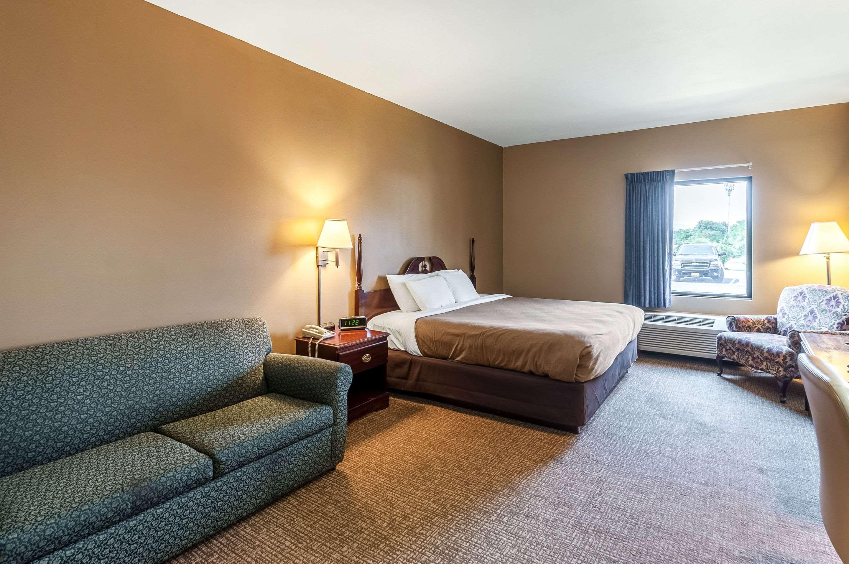 Econo Lodge Inn & Suites Middletown Esterno foto