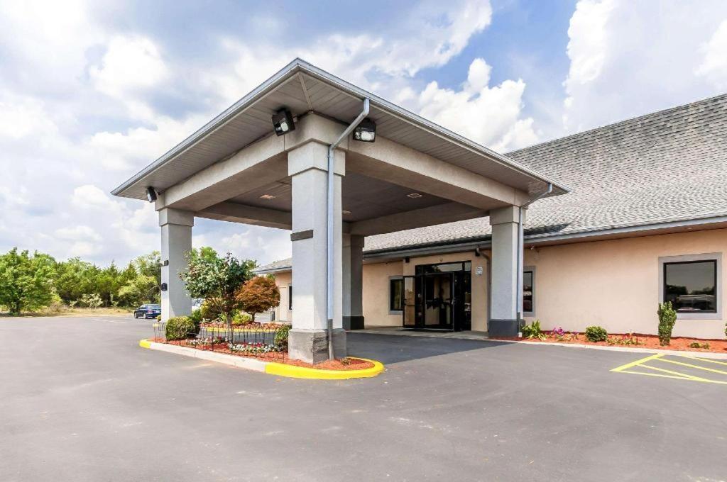 Econo Lodge Inn & Suites Middletown Esterno foto